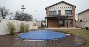 Deck-ul (parchet de exterior) potrivit pentru orice curte